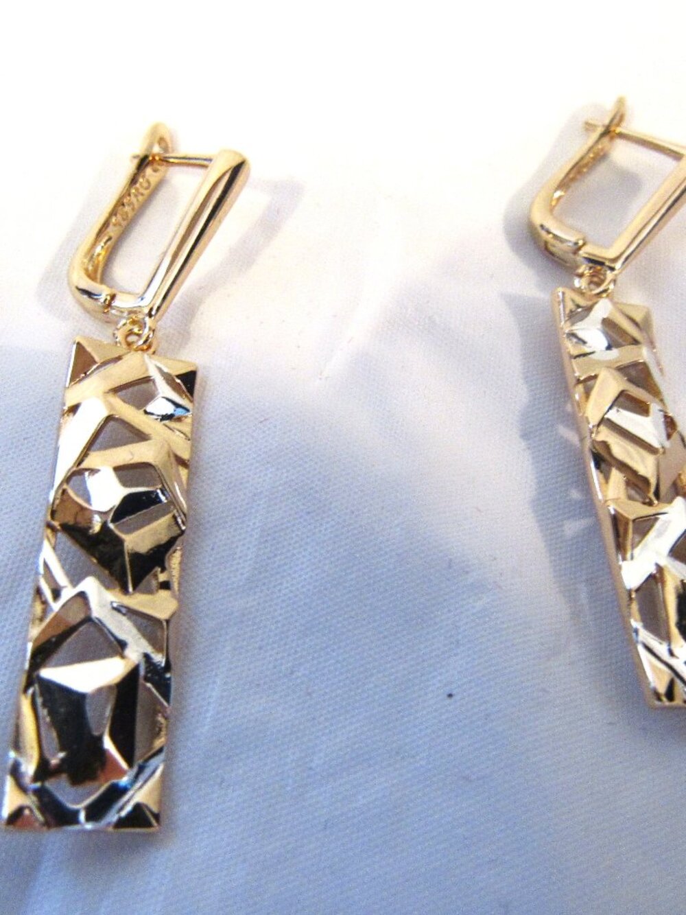 White and Yellow Gold Pierced Earrings.